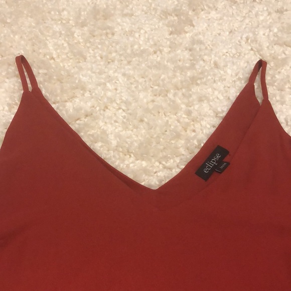 NWOT eclipse red flowy tank - Picture 2 of 4